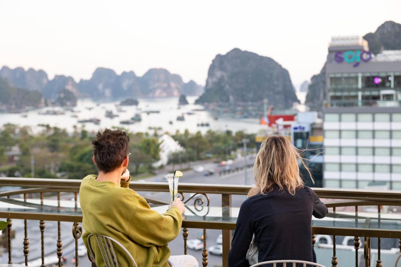 Diamond Luxury Hotel Ha Long Esterno foto